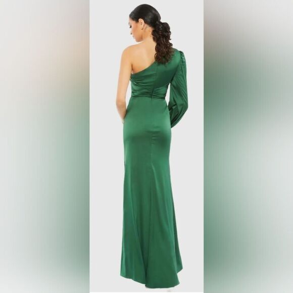 Mac Duggal 11251 One Shoulder Long Sleeve Draped Charmeuse Gown NWT sz 8 Green - Picture 2 of 6